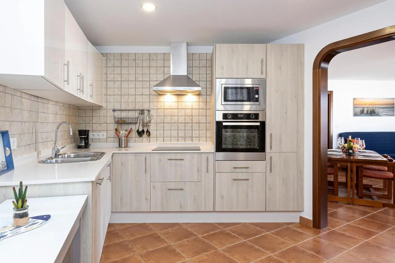 הוילה Famara House 12 בית נופש